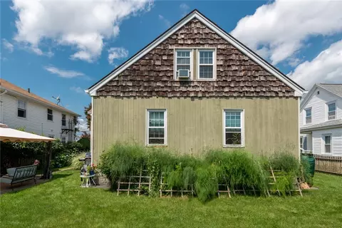 363 Mowry St, Woonsocket, RI 02895 photo 23