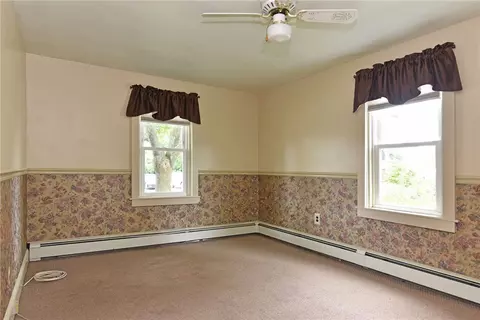 26 Draper Ave, Warwick, RI 02889 photo 9