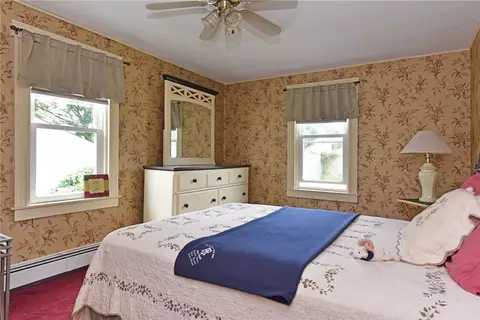 26 Draper Ave, Warwick, RI 02889 photo 10