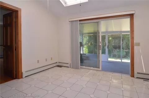 75 Maple Ln, Bristol, RI 02809 photo 14
