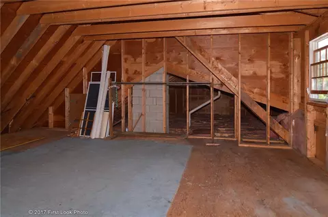 75 Maple Ln, Bristol, RI 02809 photo 26