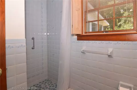 75 Maple Ln, Bristol, RI 02809 photo 23