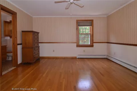 75 Maple Ln, Bristol, RI 02809 photo 17