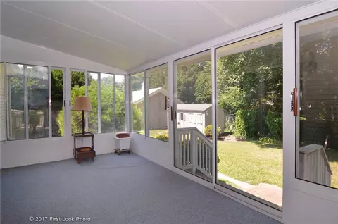 75 Maple Ln, Bristol, RI 02809 photo 15