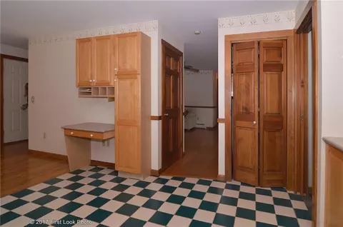 75 Maple Ln, Bristol, RI 02809 photo 5
