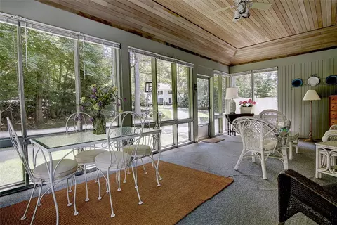 135 Joseph Ct, Warwick, RI 02886 photo 32