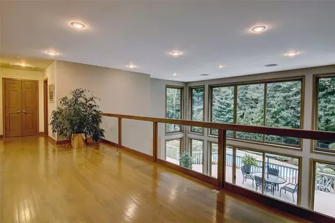 135 Joseph Ct, Warwick, RI 02886 photo 23
