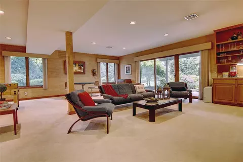 135 Joseph Ct, Warwick, RI 02886 photo 26