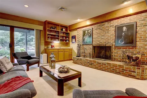 135 Joseph Ct, Warwick, RI 02886 photo 28