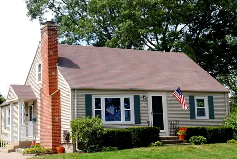 141 Union Ave, Warwick, RI 02889 photo 1