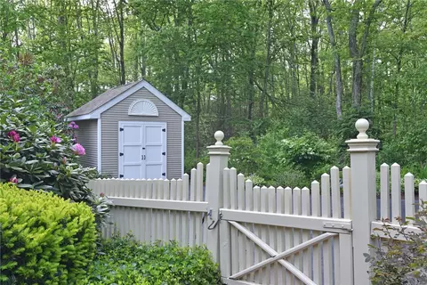 133 Sisson Rd, Coventry, RI 02827 photo 5
