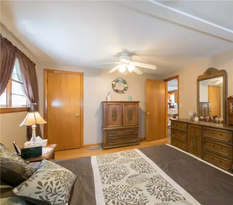 69 Custer St, Warwick, RI 02889 photo 11
