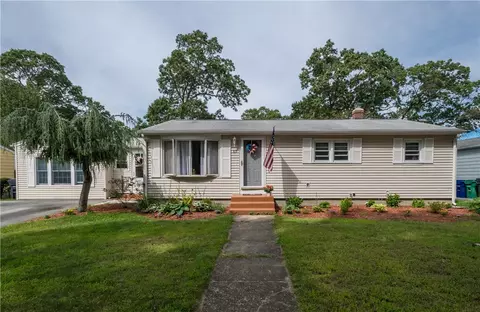 69 Custer St, Warwick, RI 02889 photo 1