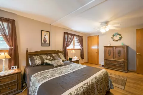 69 Custer St, Warwick, RI 02889 photo 10