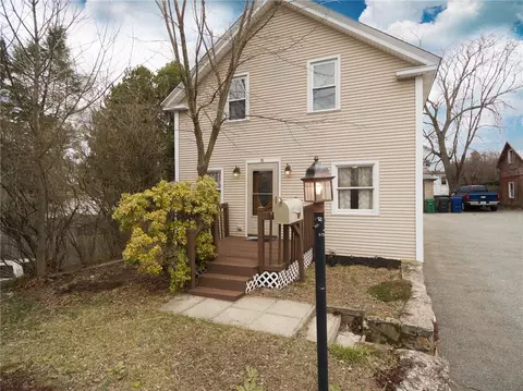 94 Blade St, Warwick, RI 02886 photo 1