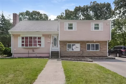 84 Rustic Way, Warwick, RI 02886 photo 1