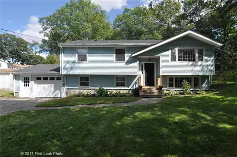 154 Star Ave, Woonsocket, RI 02895 photo 2