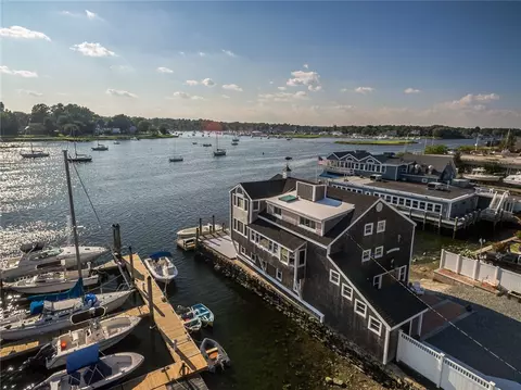 91 Baker St, Warren, RI 02885 photo 3