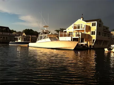 91 Baker St, Warren, RI 02885 photo 2