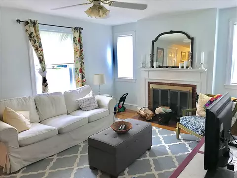 22 Macarthur Dr, Warwick, RI 02889 photo 7