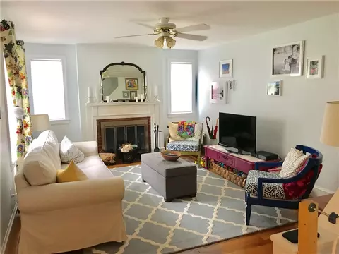 22 Macarthur Dr, Warwick, RI 02889 photo 6