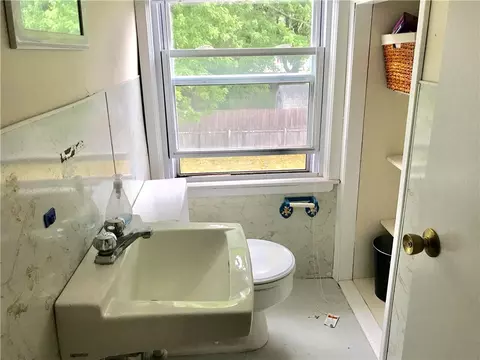 22 Macarthur Dr, Warwick, RI 02889 photo 18