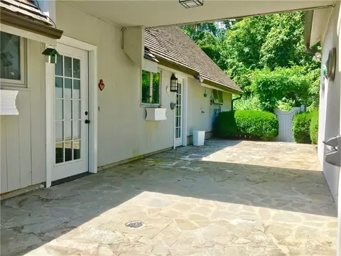 20 Handel Rd, Westerly, RI 02891 photo 4