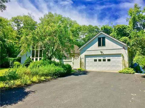 20 Handel Rd, Westerly, RI 02891 photo 3
