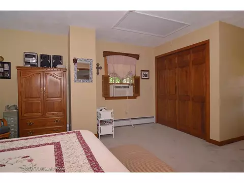 71 Maple Ln, Bristol, RI 02809 photo 26