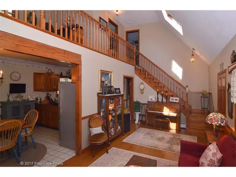 71 Maple Ln, Bristol, RI 02809 photo 14