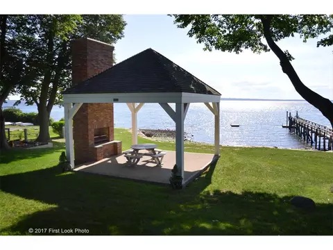 71 Maple Ln, Bristol, RI 02809 photo 39