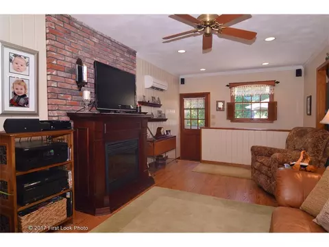 71 Maple Ln, Bristol, RI 02809 photo 20