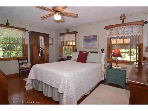 71 Maple Ln, Bristol, RI 02809 photo 18