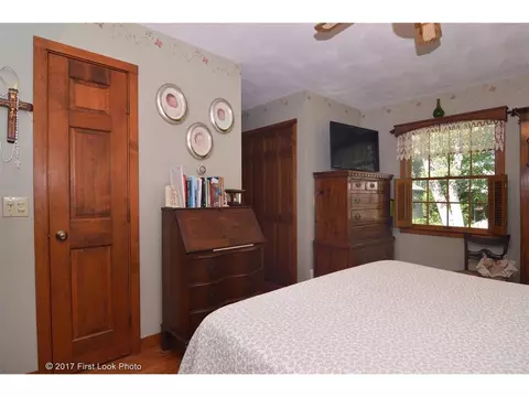 71 Maple Ln, Bristol, RI 02809 photo 19