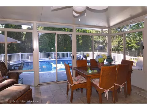 71 Maple Ln, Bristol, RI 02809 photo 33