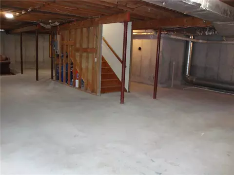 4 Ledgemont Dr, Warwick, RI 02886 photo 33