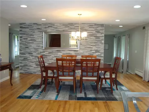 4 Ledgemont Dr, Warwick, RI 02886 photo 12