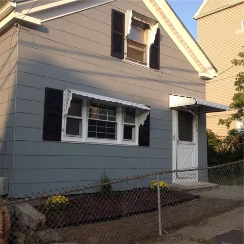 354 Bernon St, Woonsocket, RI 02895 photo 3
