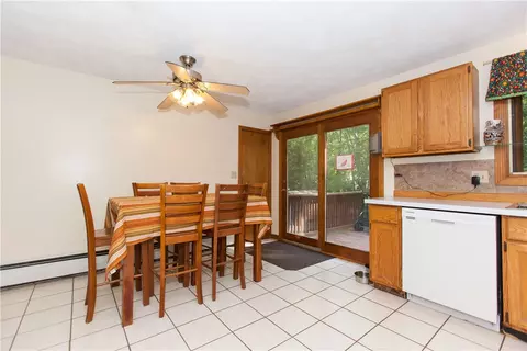 20 Andre Blvd, Glendale, RI 02826 photo 6