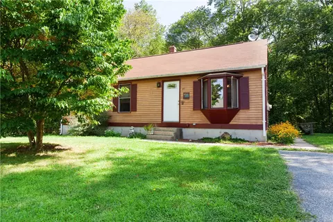 20 Andre Blvd, Glendale, RI 02826 photo 1