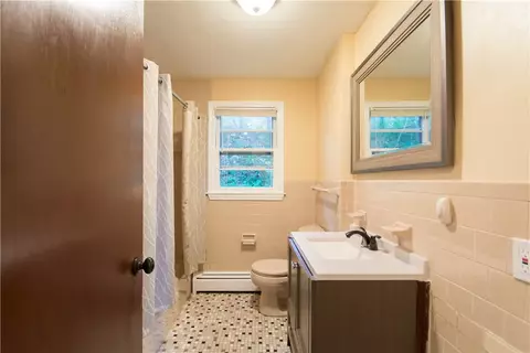 208 Killingly St, Providence, RI 02909 photo 15
