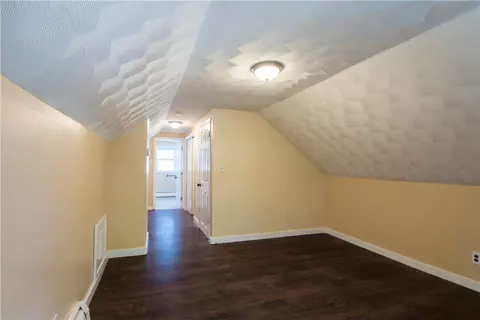 208 Killingly St, Providence, RI 02909 photo 24