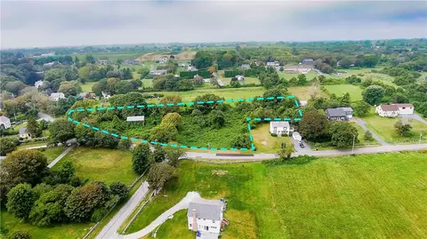1249 Wapping Rd, Middletown, RI 02842 photo 23