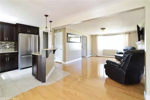 15 Dedham Rd, Warwick, RI 02888 photo 7