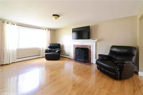15 Dedham Rd, Warwick, RI 02888 photo 3