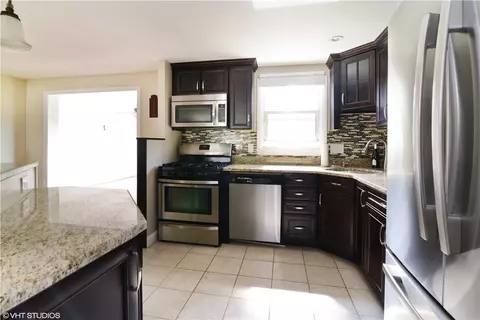 15 Dedham Rd, Warwick, RI 02888 photo 6