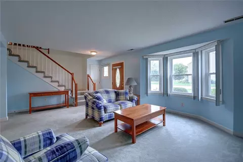 14 Captains Dr, Westerly, RI 02891 photo 9