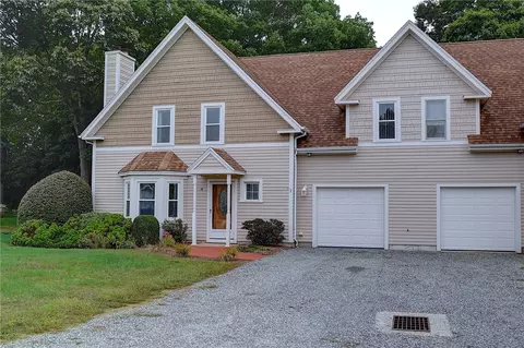 14 Captains Dr, Westerly, RI 02891 photo 1
