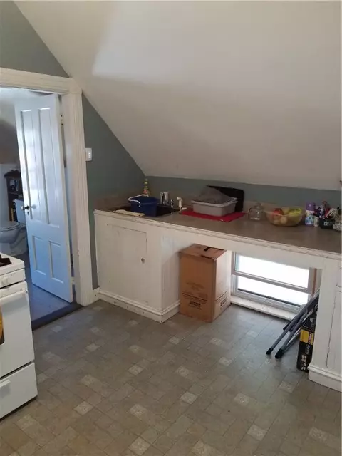 194 Logee St, Woonsocket, RI 02895 photo 30