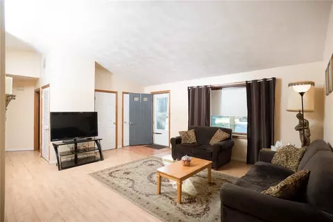 67 Brightside Ave, Warwick, RI 02889 photo 6